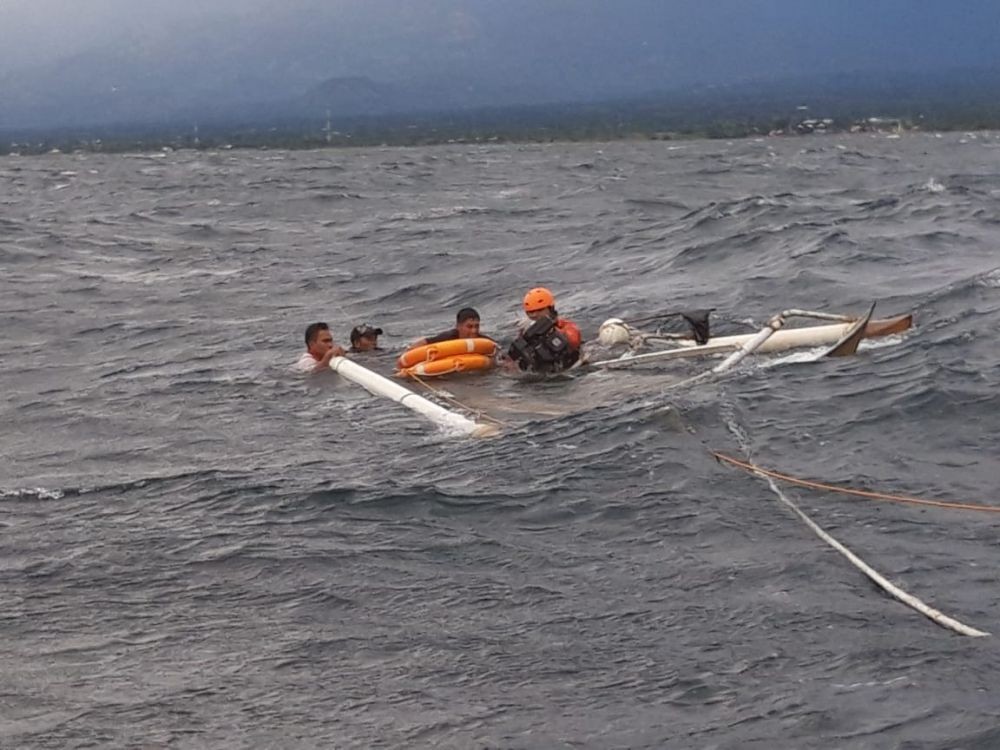 SAR Mencari Tiga ABK Hilang di Perairan Berau dan Selat Makassar