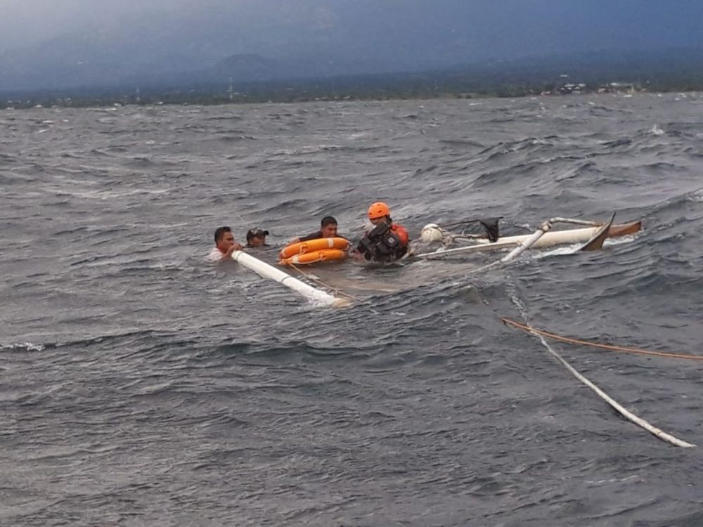SAR Mencari Tiga ABK Hilang di Perairan Berau dan Selat Makassar