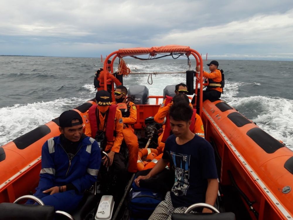 Dua Nelayan di Bantaeng Terombang-ambing di Laut selama Empat Jam