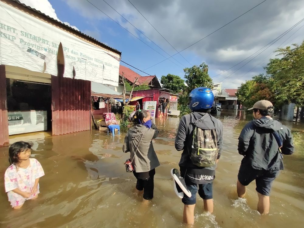 Derita Warga Samarinda, Jalani Puasa Terakhir di Tengah Petaka Banjir 