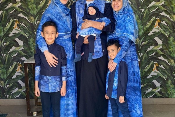 10 Foto Serunya Lebaran ala Keluarga Ustaz Indonesia