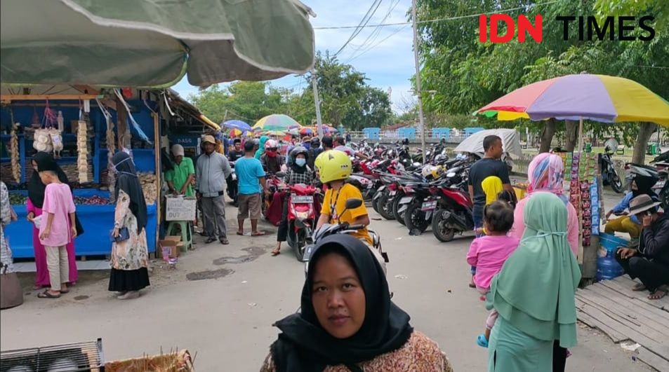 Abaikan Corona, Warga Tetap Serbu  Wisata Religi Banten Lama 
