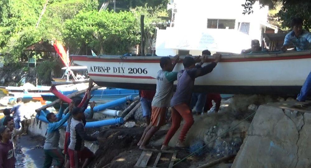 Gelombang Pasang Hantam Pantai Gunungkidul, Sejumlah Bangunan Rusak