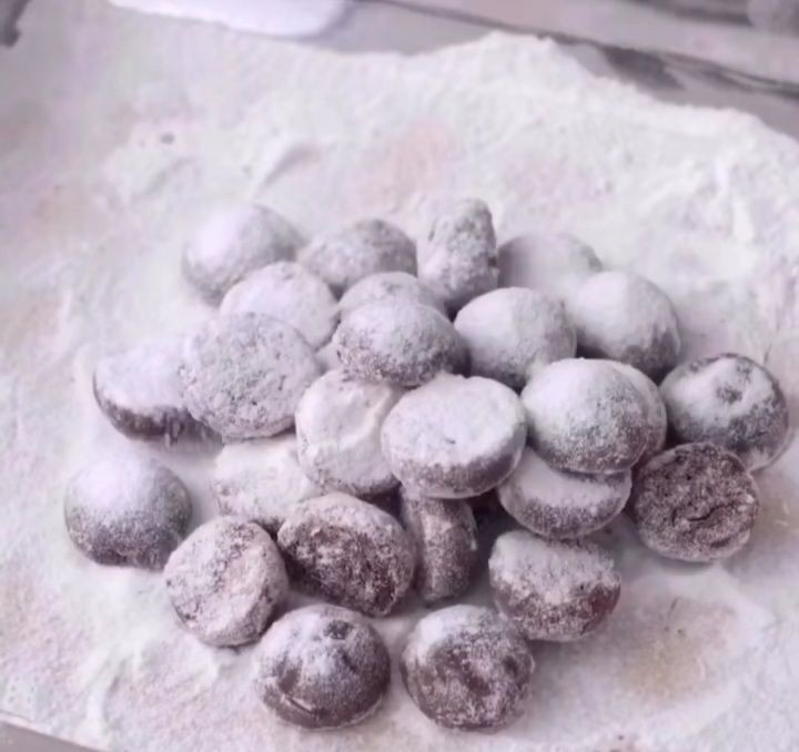 Oreo snowballs