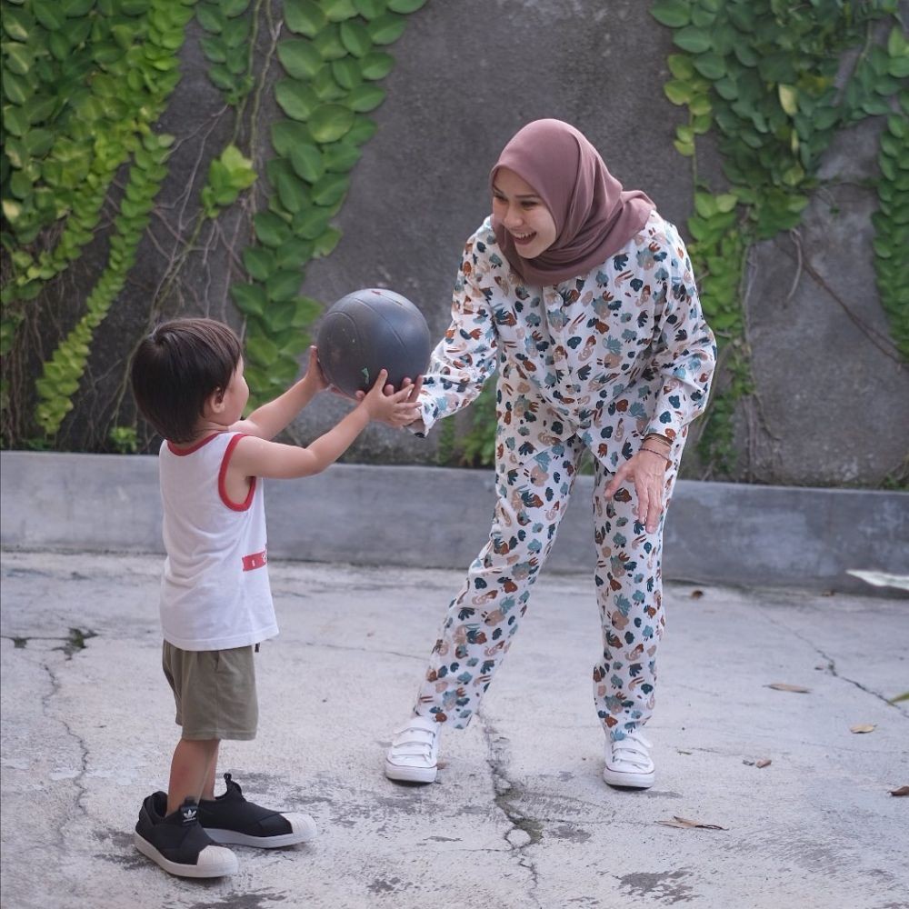 Hamil Anak Kelima, 10 Fakta Zaskia Adya Mecca jadi Istri dan Ibu Ideal