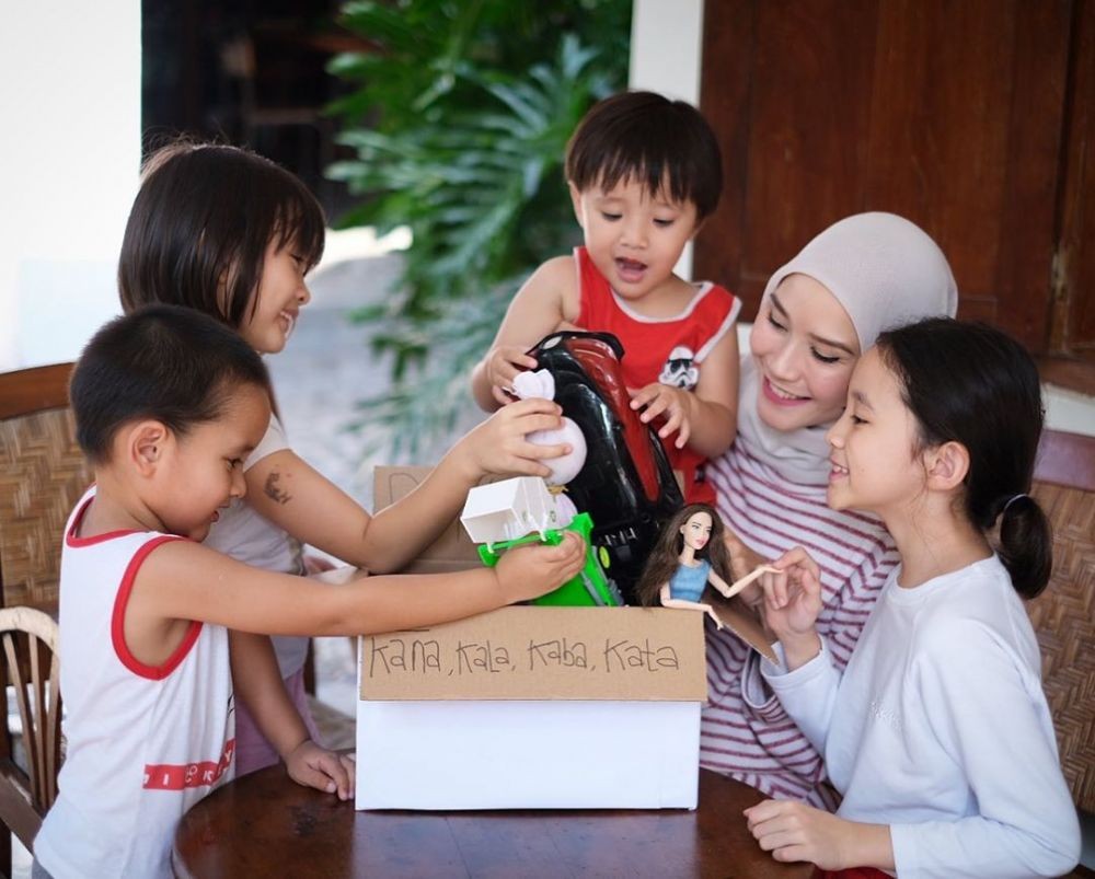 Hamil Anak Kelima, 10 Fakta Zaskia Adya Mecca jadi Istri dan Ibu Ideal