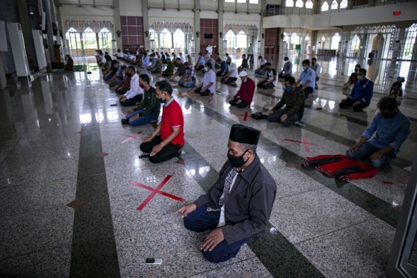 New Normal, Menag: Masjid Hanya Dipakai untuk Salat Saja