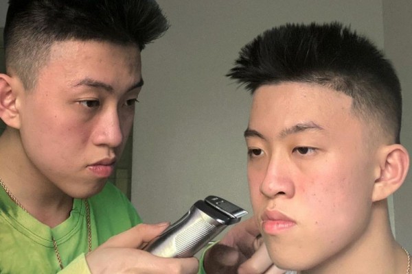 Lucu! 10 Potret Kocak Rich Brian, Rapper Internasional Asal Indonesia