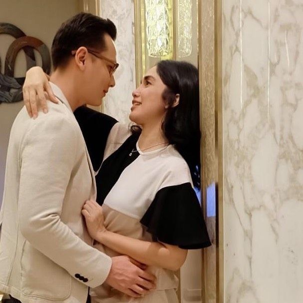 Hamil Anak Kelima, 10 Potret Anggun Ussy Sulistyawati dengan Baby Bump