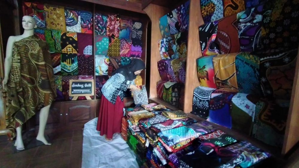 Kreatif! Perajin Batik di Kulon Progo Ciptakan Batik Motif Corona