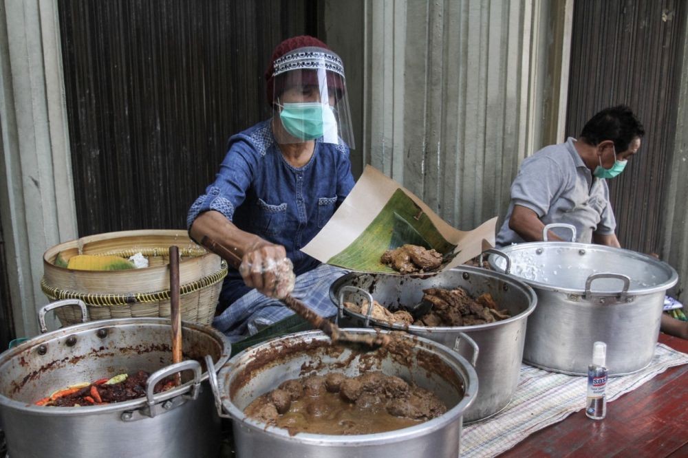 Ini Protokol di Tempat Makan saat New Normal Mulai Diberlakukan  IDN