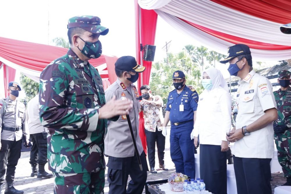 Terjunkan 1.725 personel, TNI-Polri Perketat PSBB Palembang 