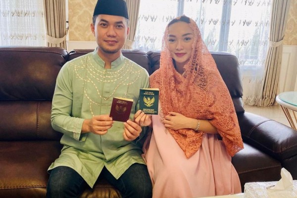 10 Momen Bahagia, Nikah secara Negara Zaskia Gotik dan Sirajuddin