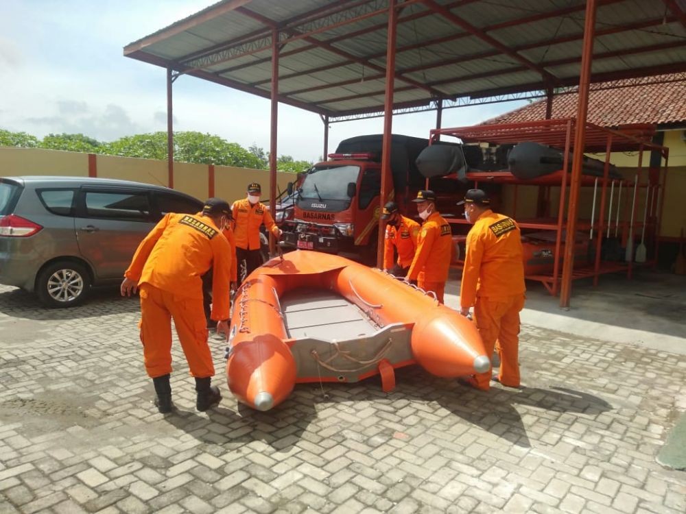 Kapal Penumpang Tenggelam di Selat Sunda, 10 Orang Hilang