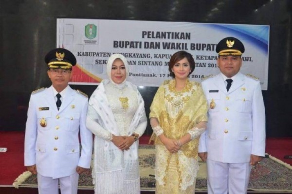 Bupati Melawi Kalimantan Barat dan Keluarganya Positif Virus Corona