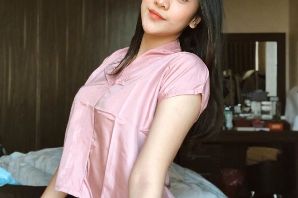Bikin Netizen Geregetan, 10 Potret Anya Geraldine Betah di Rumah Saja
