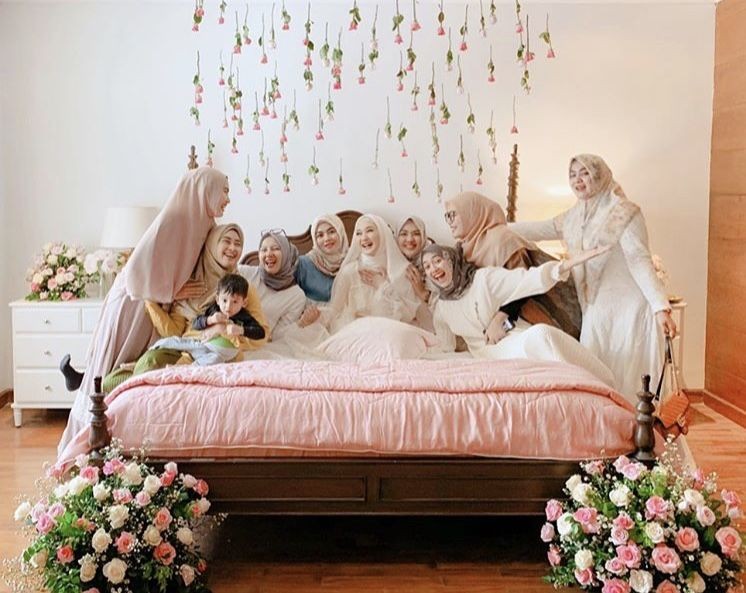 Instagramable Banget, Intip 10 Suasana Estetik Rumah Dian Pelangi