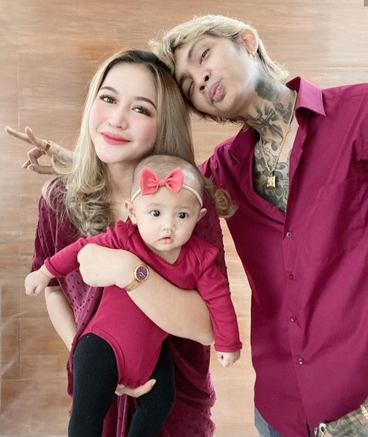 Garangnya Hilang, 10 Potret Young Lex dengan Putrinya Zaenab Alexander