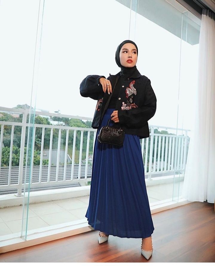 Selebgram dan Pengusaha Tajir, 10 Potret Mewah Rumah Medina Zein yang Modern