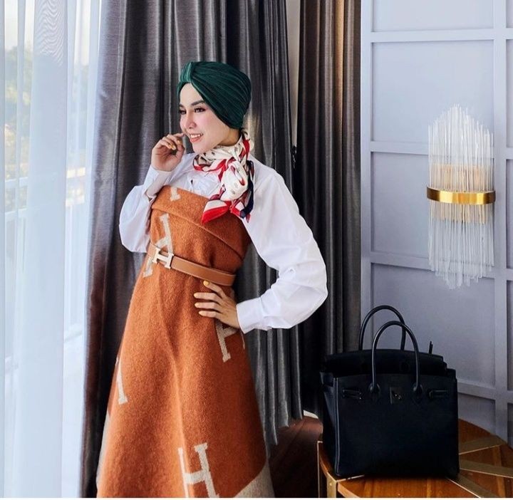 Selebgram dan Pengusaha Tajir, 10 Potret Mewah Rumah Medina Zein yang Modern