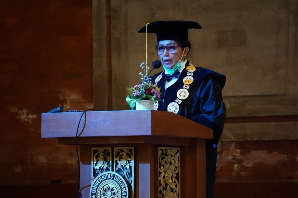 Gelar Wisuda Daring, Universitas Udayana Lepas 670 Wisudawan