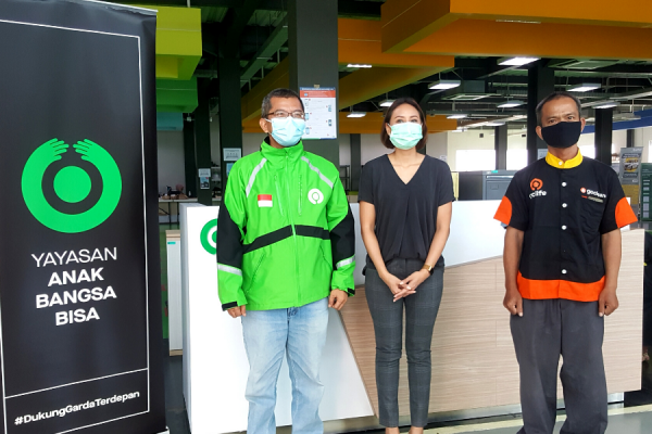 Peran Monica Oudang Bantu Masyarakat Terdampak COVID-19 Lewat YABB