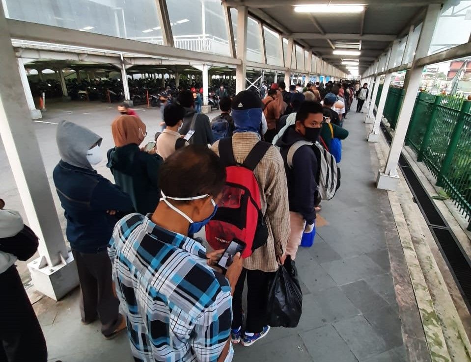 Pakar UGM Sebut PSBB Jakarta Tak Akan Hentikan Perekonomian