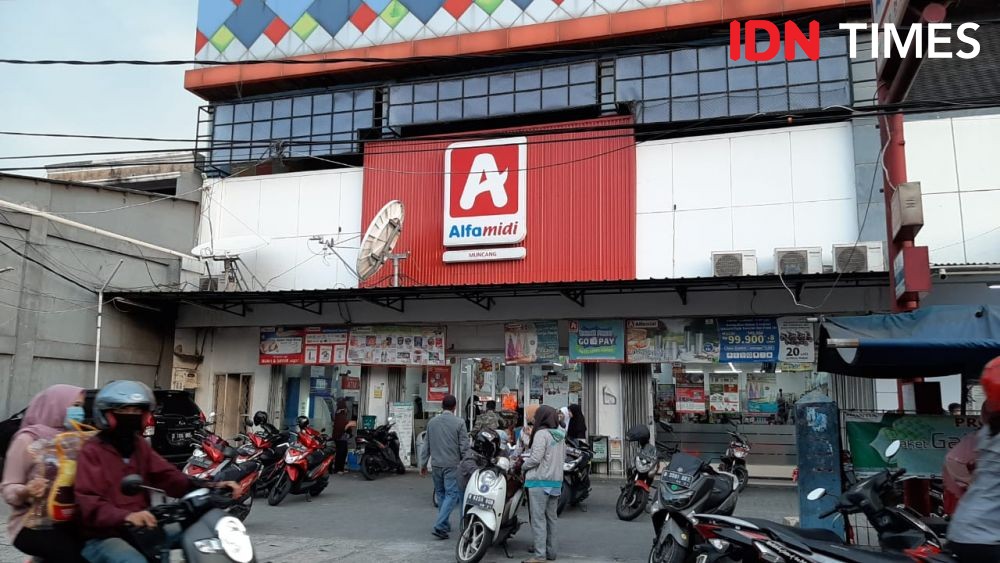 Selama PSBB Proporsional Bandung, Minimarket Banyak Langgar Aturan