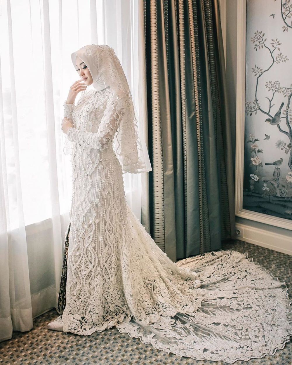 9 Kebaya Pernikahan Selebgram Paling Curi Perhatian, Stunning Semua!