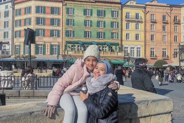 Menyayat Hati! 10 Momen Laudya Cynthia Bella dan Anak Tirinya, Aleesya