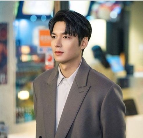Makin Kinclong, 10 Potret Lee Min Ho 10 Tahun Terakhir Vs Sekarang