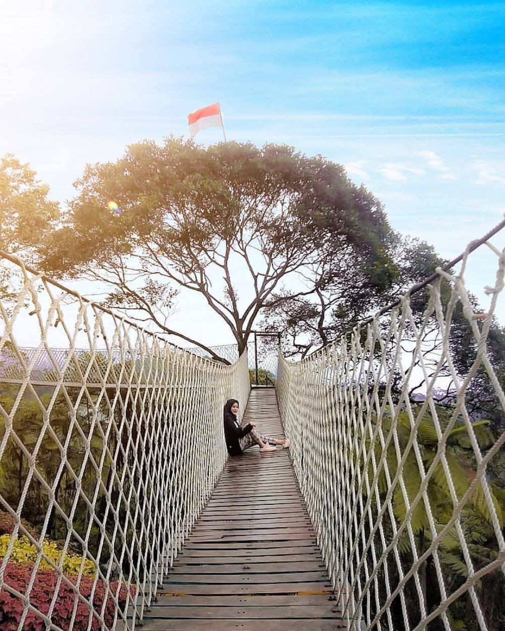 12 Rekomendasi Wisata Alam yang Indah di Bogor, Gak Cuma Puncak