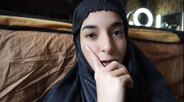 Jadi Beauty Vlogger Ternama, 10 Potret Tasya Farasya Tanpa Makeup