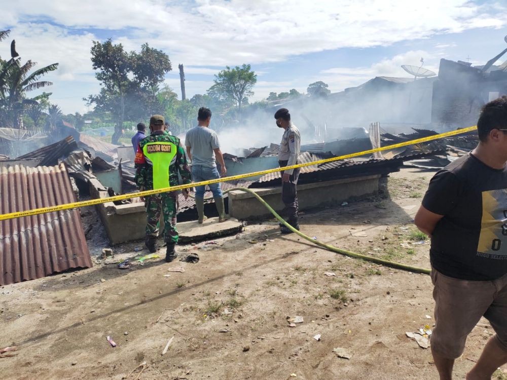 7 Rumah di Simalungun Hangus Terbakar Dalam 30 Menit, Warga Menangis