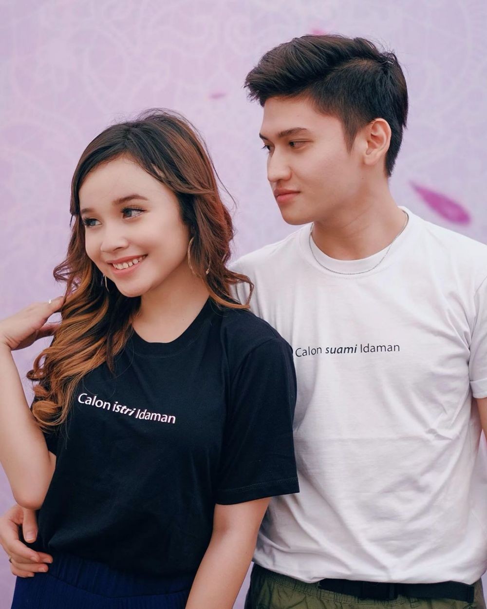 Baru 17 Tahun, 10 Momen Kemesraan Pedangdut Tasya Rosmala dengan Pacar
