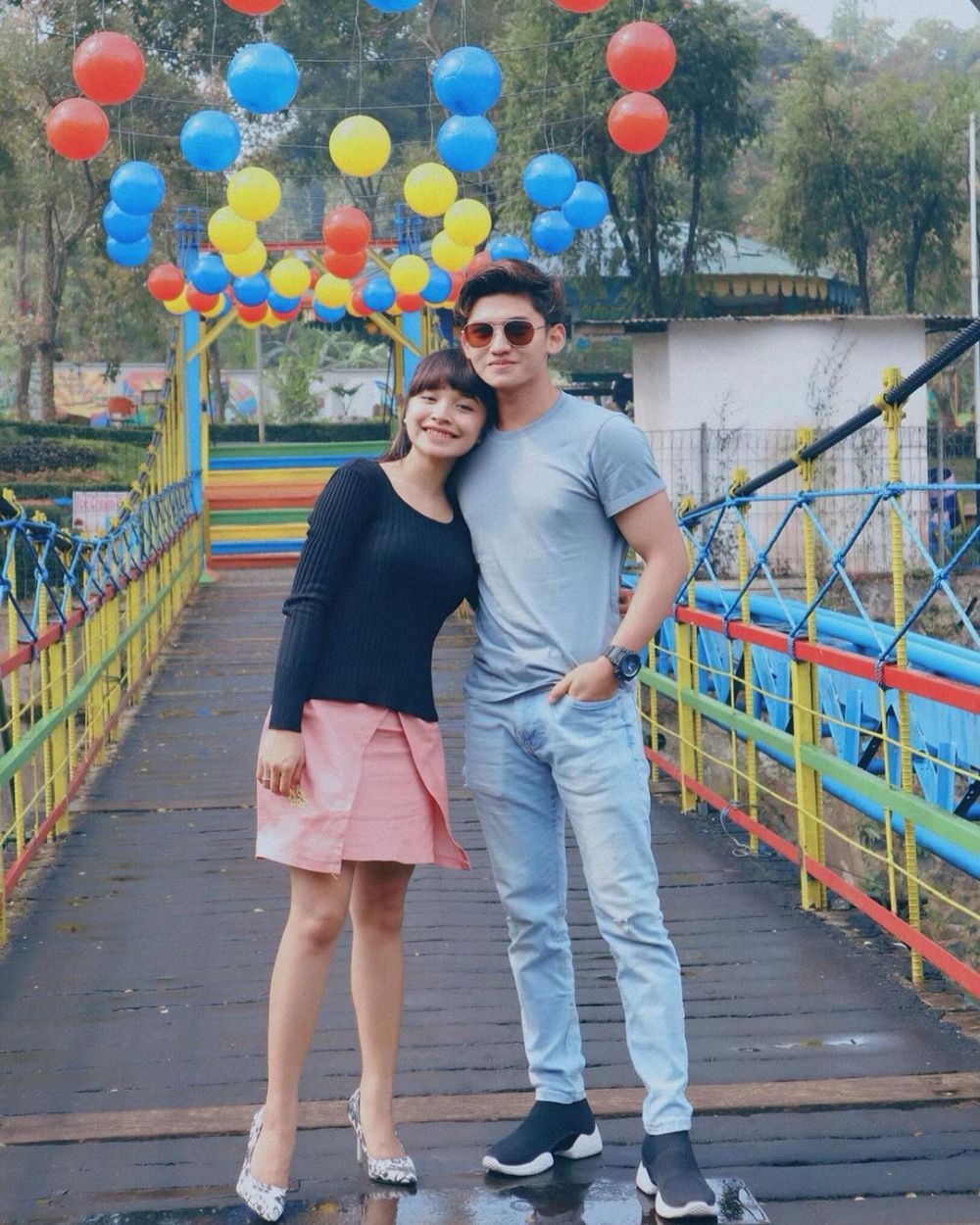 Baru 17 Tahun, 10 Momen Kemesraan Pedangdut Tasya Rosmala dengan Pacar
