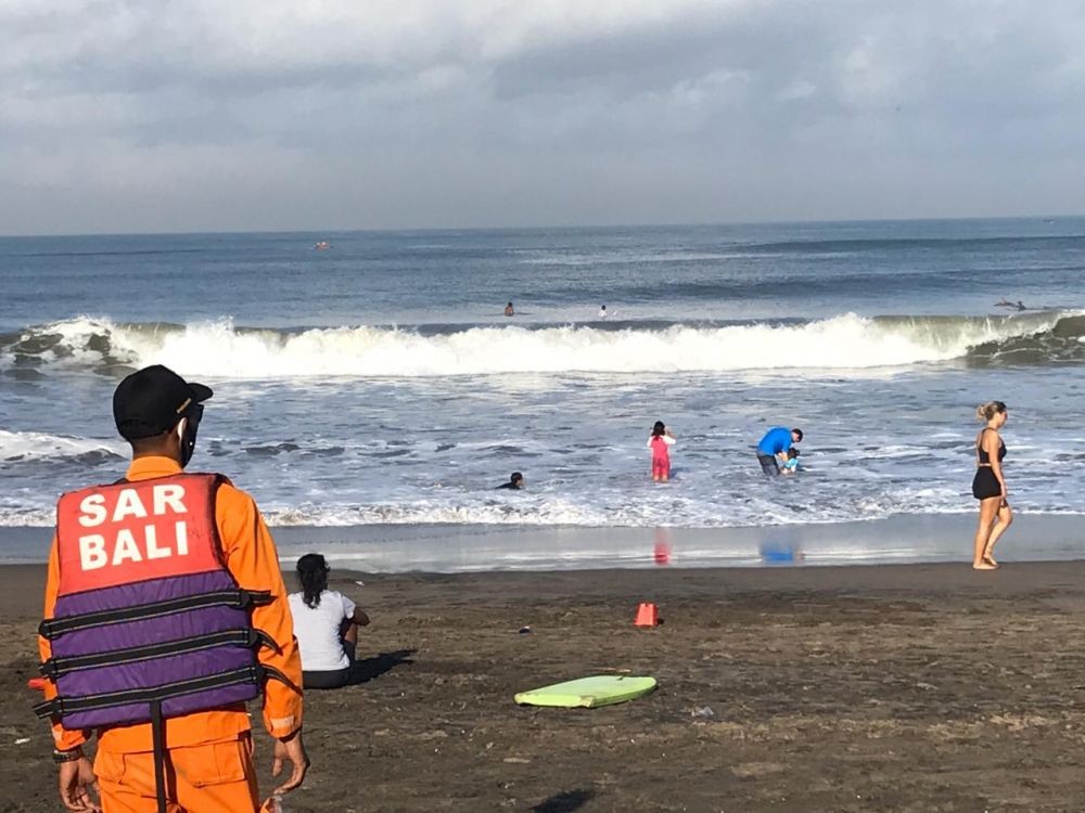 Jenazah Korban Terseret Arus di Berawa Ditemukan Mengapung Oleh Surfer