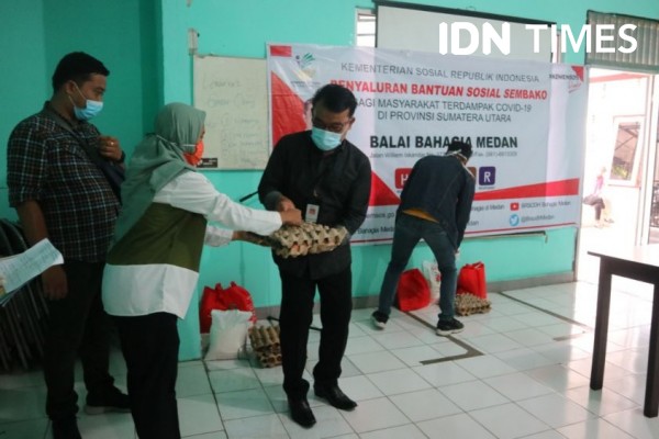 Terdampak COVID-19, BRSODH Bahagia Salurkan 1.175 Sembako untuk ODHA