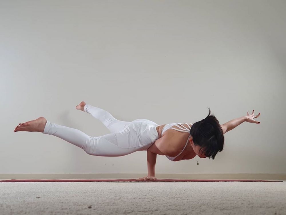 7 Pose Yoga yang Paling Sulit untuk Dilakukan, Pasti Takjub!