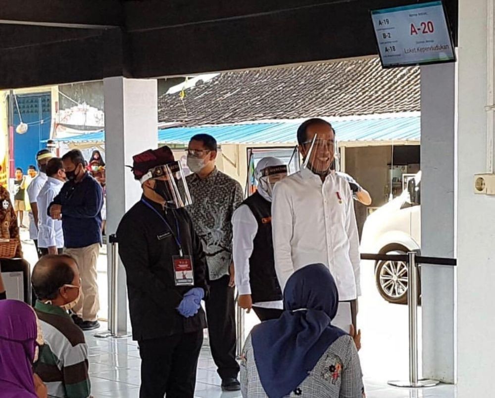 Jokowi Tinjau Pelayanan Publik di Pasar Tradisional Banyuwangi