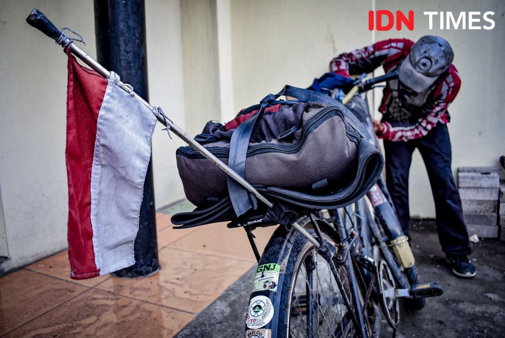 Dengan Sepeda Seratus Ribuan, Subiyatno Gowes Keliling Pulau Jawa