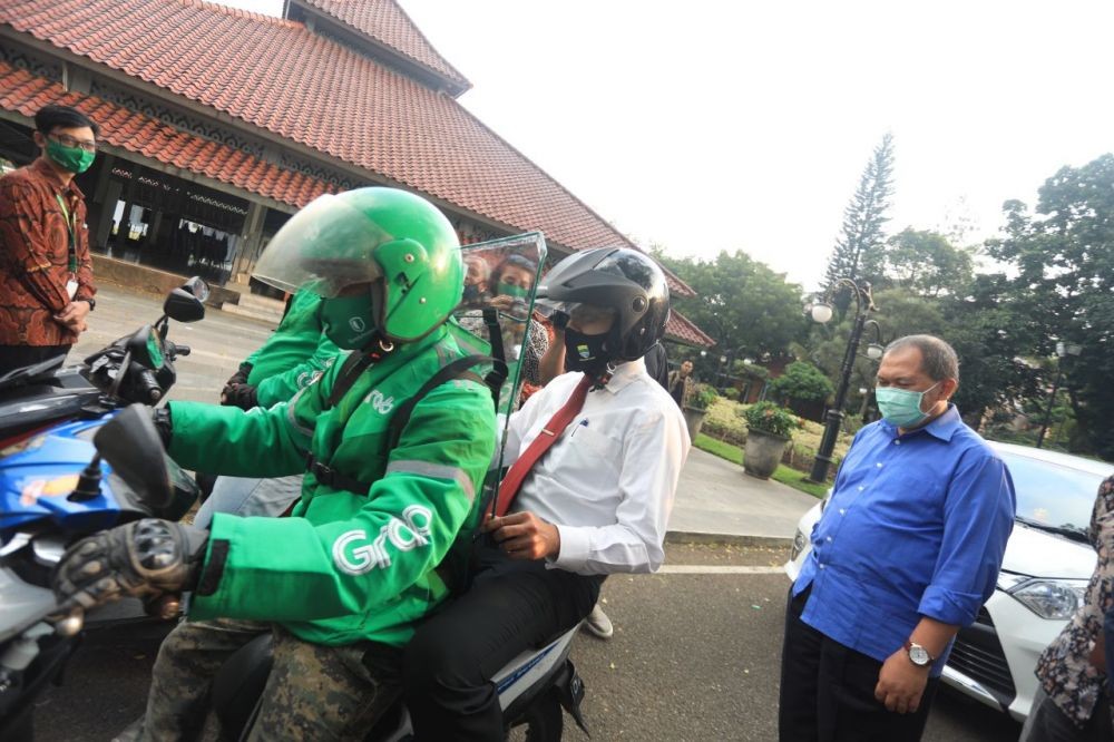 Driver Ojol Bandung Desak Walkot Aktifkan Layanan Tarik Penumpang