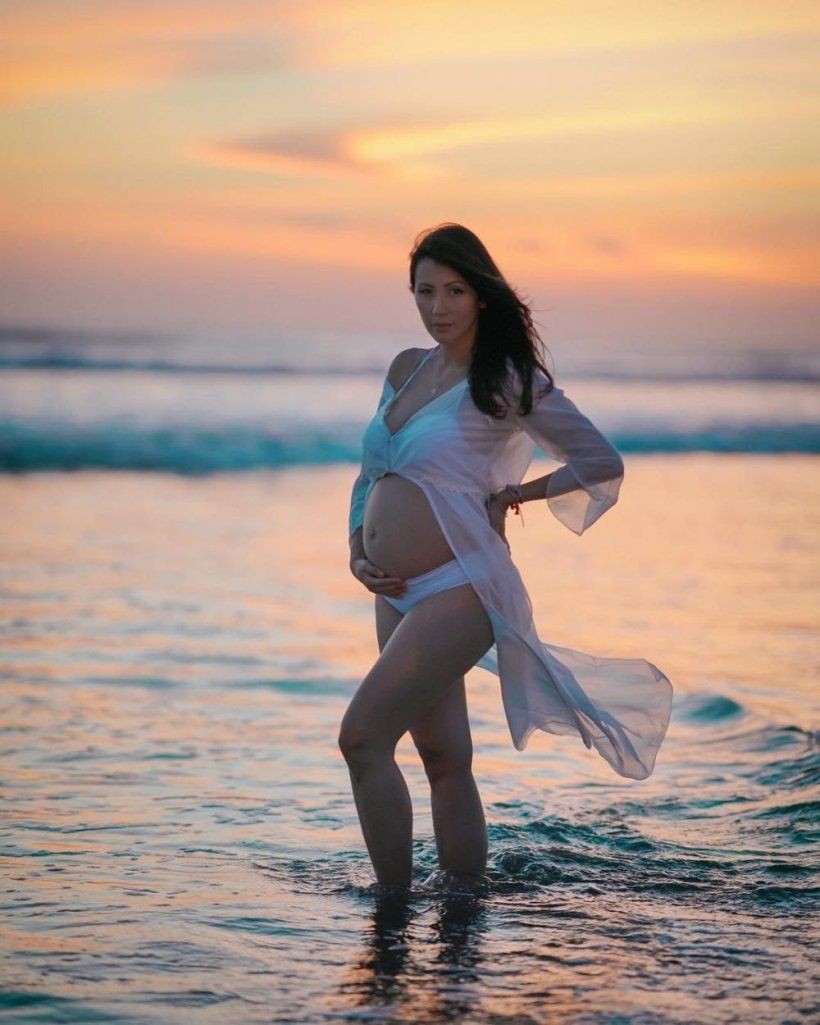 Menawan Abis 10 Potret Maternity Shoot Seleb Yang Ekpos Perut