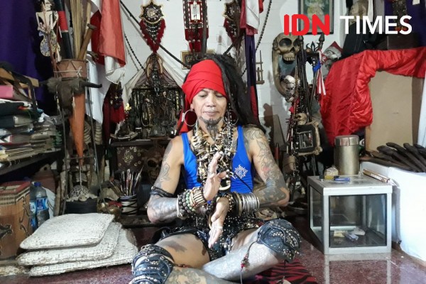 Mengenal Seniman Nyentrik Ubud Welldo Wnophringgo, Sempat Mati Suri