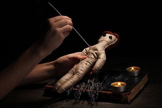 Pandangan Umum tentang Voodoo Yang Salah