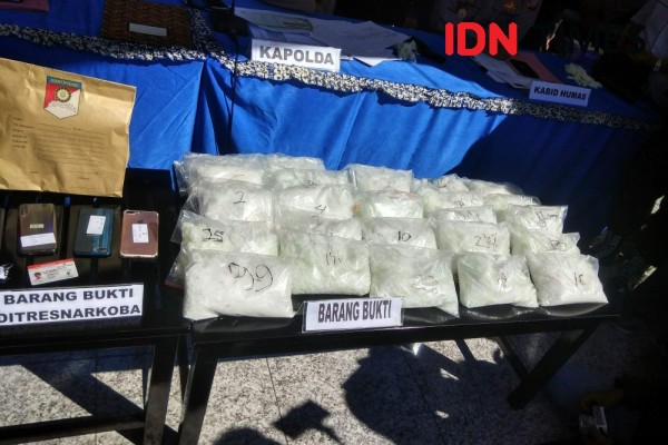 Pengendara Hardtop di Palu Tertangkap Basah Angkut Sabu-sabu 25 Kg