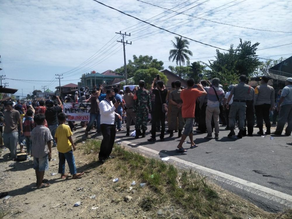 Mobil Wakapolres Madina Dibakar, Polisi Buru Provokator Kerusuhan