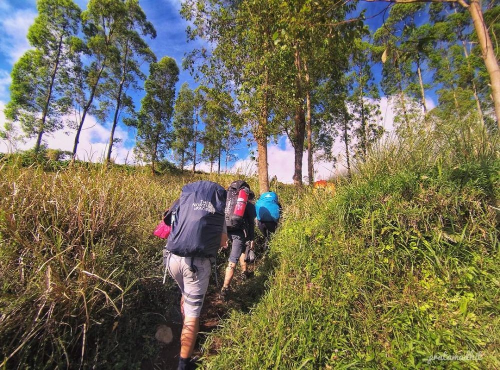 6 Jalur Pendakian Gunung Yang Sudah Dibuka Di Masa New Normal