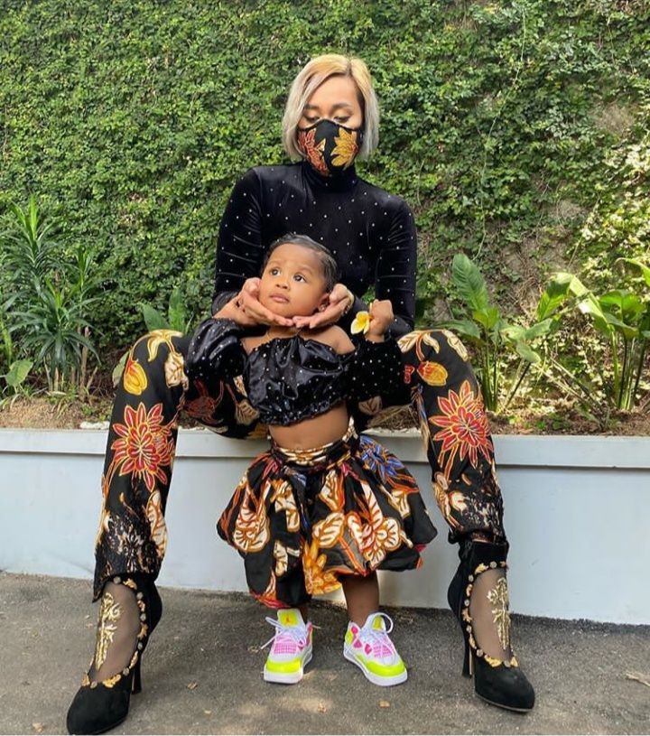 Mama yang Hits Banget, 10 Potret Menawan Kimmy Jayanti Asuh Anak