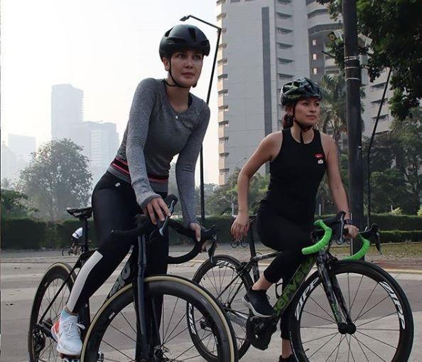  Luna Maya Harga Sepeda Cervelo 